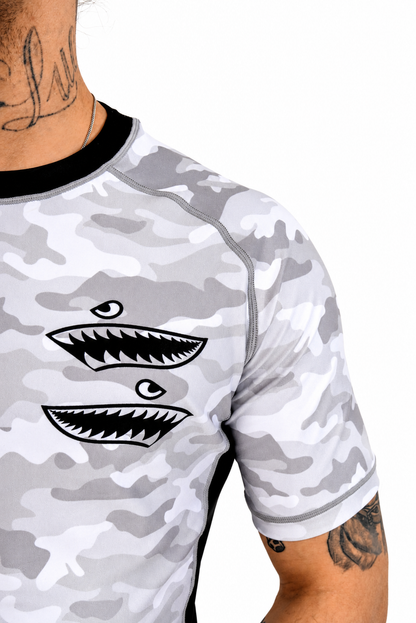 SHARK TANK Rashguard